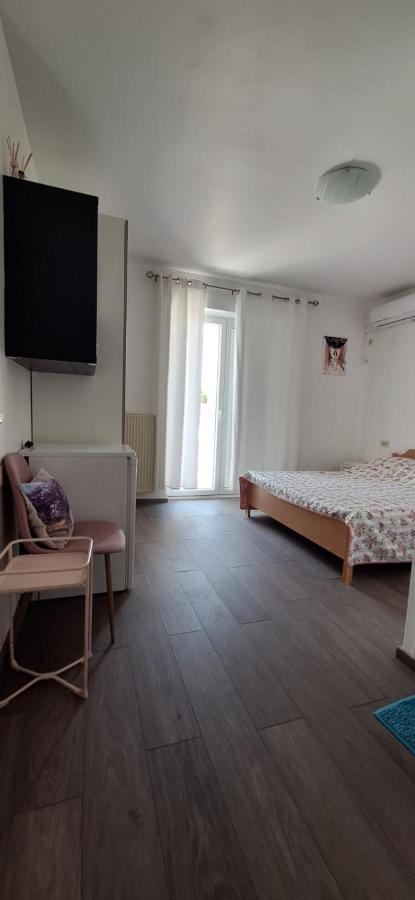 Apartments Villa Milenka 诺瓦利娅 外观 照片